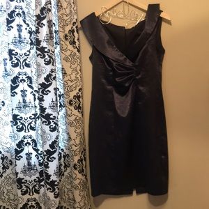 Beautiful satin blue dress!